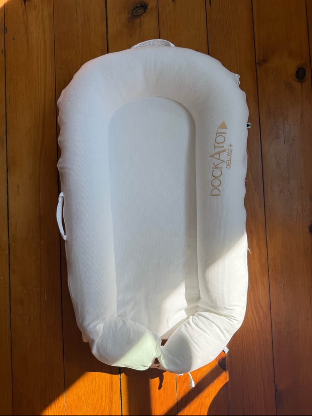 Doc-A-Tot Deluxe+ White Infant Lounger